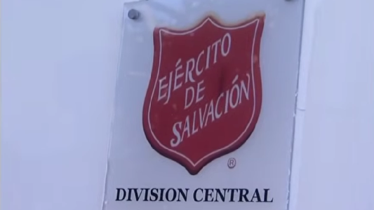 El Ejercito de Salvación prepara comidas para donar