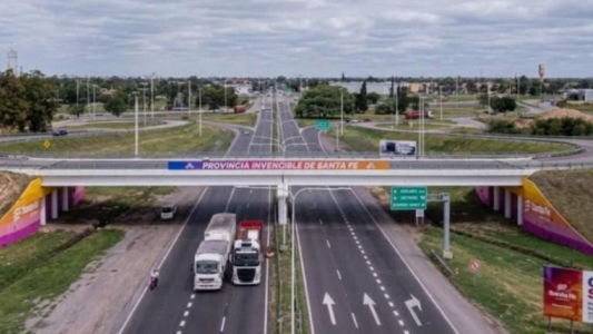 Interrupción total en la autopista Rosario-Santa Fe en sentido hacia Rosario