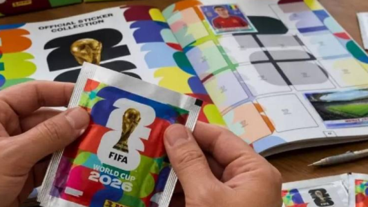 Intercambio de figuritas del Mundial y actividades culturales en el Fontanarrosa