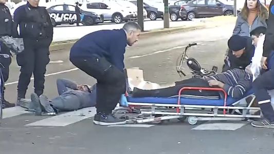 Choque entre una moto y una bicimoto en Cuatro Plazas: dos heridos y el testimonio de la madre de uno de los involucrados