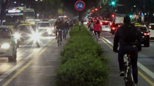 Debate en Rosario por la circulación de bicicletas en calles con carriles exclusivos para colectivos