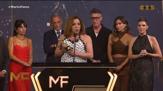 “Se cag… en mi familia”: el fuerte descargo de Lizy Tagliani en los Premios Martín Fierro 2026