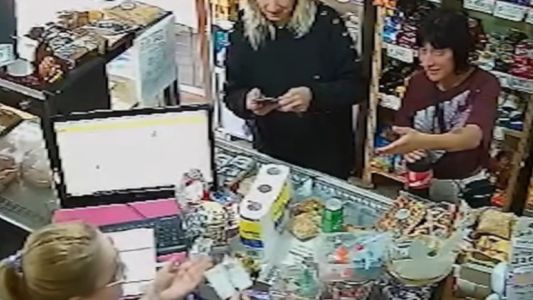 Detuvieron a dos jóvenes acusados de usar tarjetas de crédito ajenas