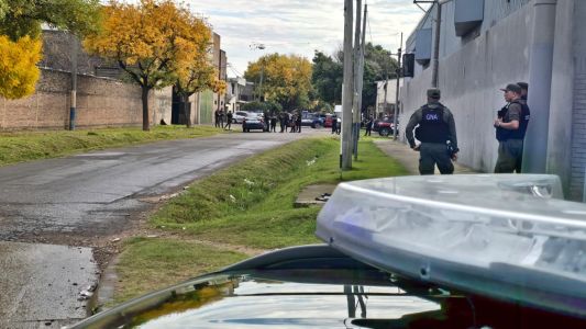 Intenso operativo policial tras el hallazgo de una presunta granada