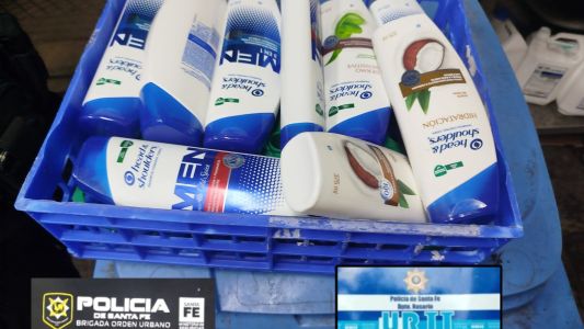 Intentaron robar productos de perfumería y terminaron detenidos por los empleados