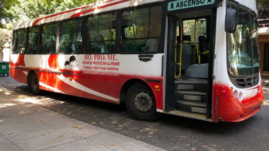 Vandalizaron el transporte de una escuela: lanzan una campaña solidaria para poder repararlo