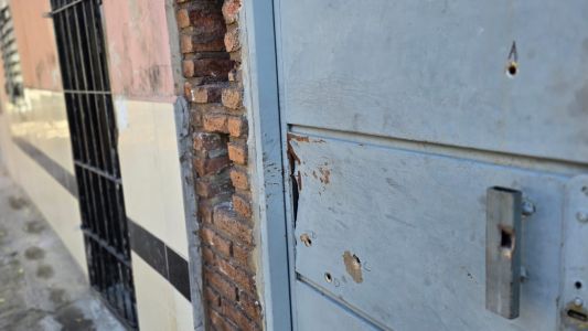 Balacera en Rosario: atacaron una casa con al menos 15 disparos en barrio Alvear