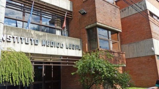 Hallaron sin vida a un hombre en un departamento: investigan un posible homicidio