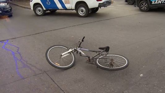 Un ciclista resultó herido tras chocar contra un auto