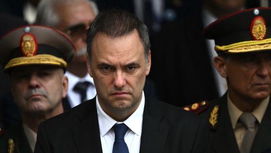 Adorni negó las denuncias y descartó renunciar al cargo