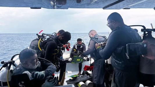 Hallan los cuerpos de cuatro buceadores italianos que se ahogaron mientras exploraban una cueva en Maldivas