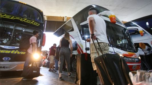 El Gobierno deja de financiar pasajes gratis en micros de larga distancia a discapacitados, trasplantados y niños con cáncer