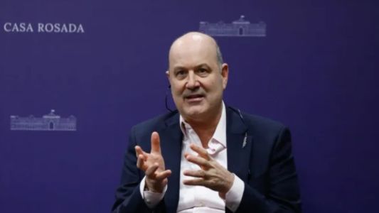 Sturzenegger afirmó que el Gobierno busca alcanzar los niveles salariales de Japón y Polonia