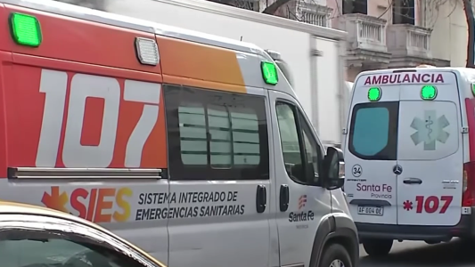 Un trabajador cayó desde altura en la parte interna de un edificio en Rosario