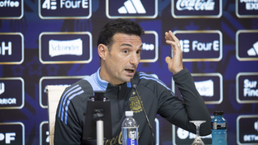 Scaloni confirmó que Dibu y Julián están listos para el debut