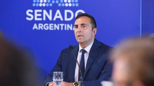 Reforma laboral: el Gobierno amplió a 446 los convenios colectivos gremios y empresas tendrán que renegociar