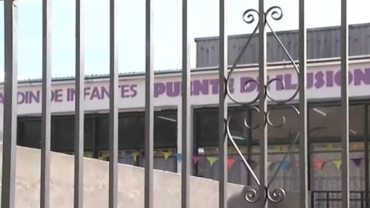 Un nene de 5 años encontró un arma frente a un jardín de infantes