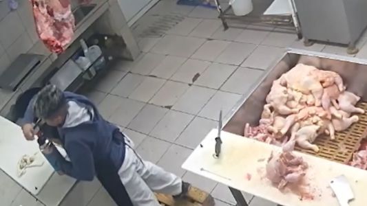 Una empleada puso veneno para ratas en el termo de un compañero