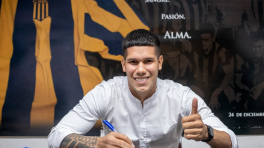 Rosario Central confirmó a Sebastián Zaracho como nuevo refuerzo para la defensa