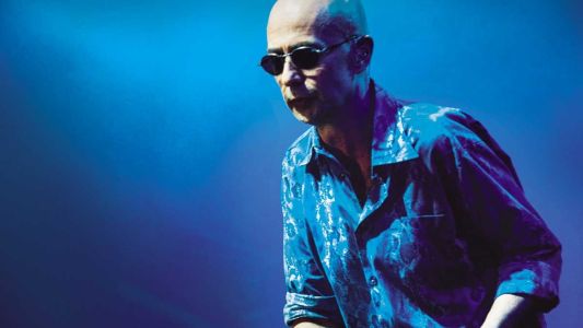 El último adiós al Indio Solari: miles de fanáticos colman Avellaneda para despedir al ícono del rock nacional
