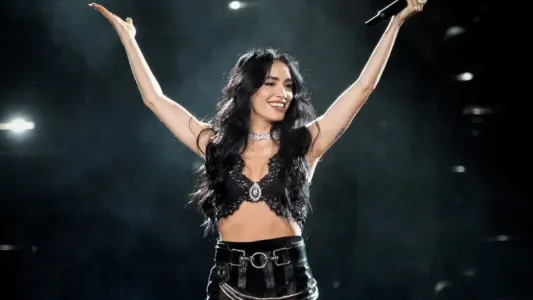Lali Espósito deslumbró en el Monumental con un show histórico cargado de emoción y homenajes