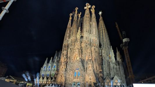 La Sagrada Familia fue inaugurada por el papa León XIV tras casi 150 años de construcción