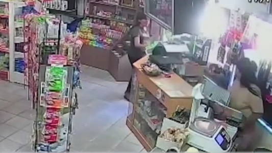 Intento de robo en la zona de 3 de Febrero y Suipacha: una mechera intentó robar y fue retenida por las empleadas