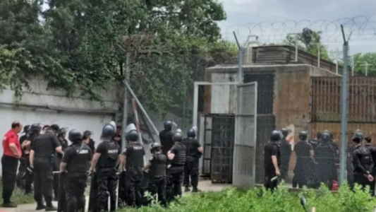 Granadero Baigorria: motín en la comisaría 24