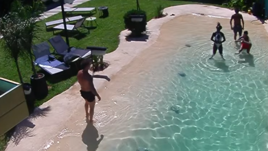 Gran Hermano: Martín, en modo profe, lideró un entrenamiento bajo el calor del mediodía