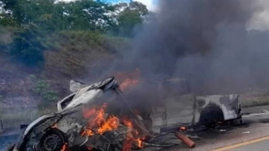 Brutal choque frontal en el noreste de Brasil provoca un incendio y deja 11 personas muertas