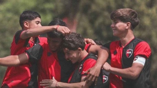 Video: goles y definición por penales de los juveniles de Newell's en la Messi Cup