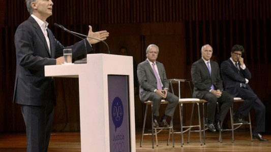 El Presidente presentó el plan "Justicia 2020"
