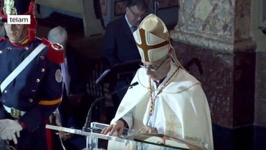 En el Tedeum por el 25 de Mayo, la Iglesia llamó a "redoblar el esfuerzo" ante "el dolor de los más pobres"