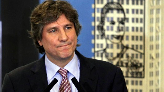 Dictaron "falta de mérito" para Amado Boudou en una causa por dádivas