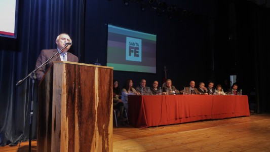 Lifschitz: "Tarde o temprano va a llegar el momento de una alternativa progresista para la Argentina"