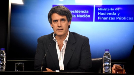 Peña anunció la salida de Prat Gay del Gobierno y la división del Ministerio de Economía
