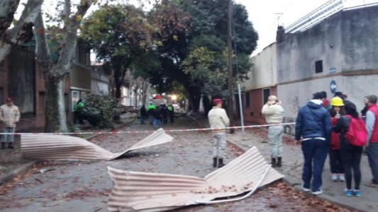 Alem al 2900: uno de los cinco heridos por la explosión está en estado crítico