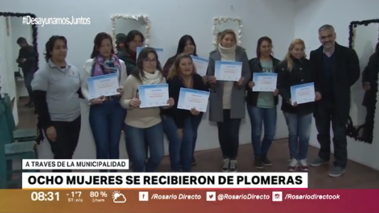 Oficio con salida laboral: ocho mujeres rosarinas se recibieron de plomeras