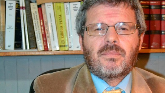 Absolvieron a Carlos Rossi, el juez que liberó al femicida de Micaela García