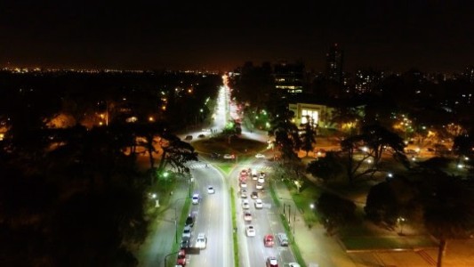 Con música y sorteos, la Municipalidad inaugura la nueva iluminación led en Paseo Pellegrini