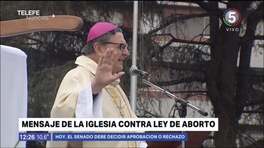 Aborto sesión histórica: el arzobispo Eduardo Eliseo Martín pidió a los senadores que voten en contra
