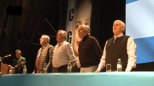Finalmente, se reunificó la CGT bajo la conducción de un triunvirato