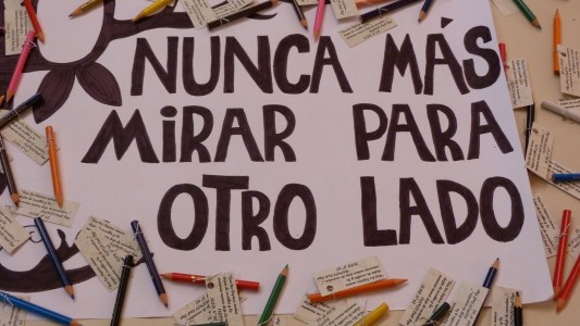 Estudiantes marchan por la Noche de los Lápices