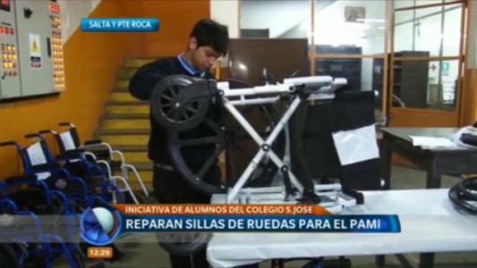 Alumnos del Colegio San José reparan sillas de ruedas y camas ortopédicas para el Pami
