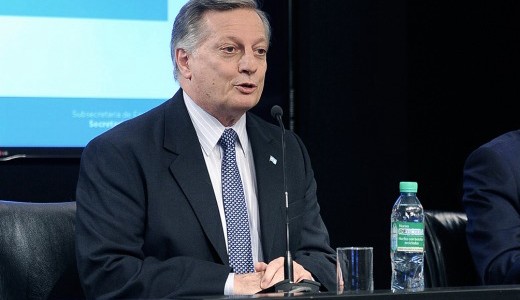 El ministro Aranguren decidió desprenderse de sus acciones en la empresa Shell