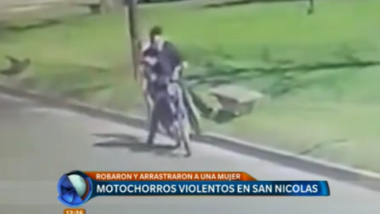 Motochorros violentos en San Nicolás