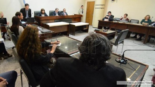 Condenaron a ocho años de prisión a la apropiadora del nieto recuperado 120