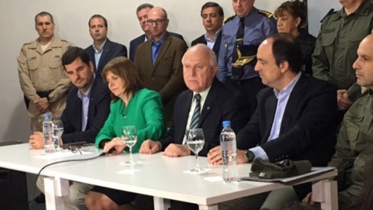 Patricia Bullrich anunció que se ya se desplegaron las fuerzas de seguridad en Santa Fe