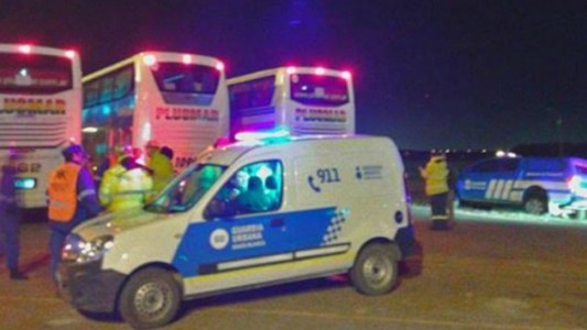 Choferes que llevaban egresados a Bariloche fueron demorados por manejar drogados