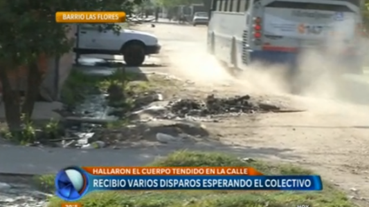 Un joven fue baleado mientras esperaba el colectivo en el barrio Las Flores